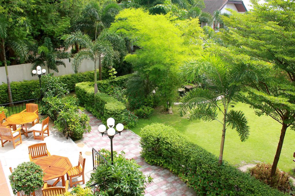 Serene Sands Bang Lamung Extérieur photo